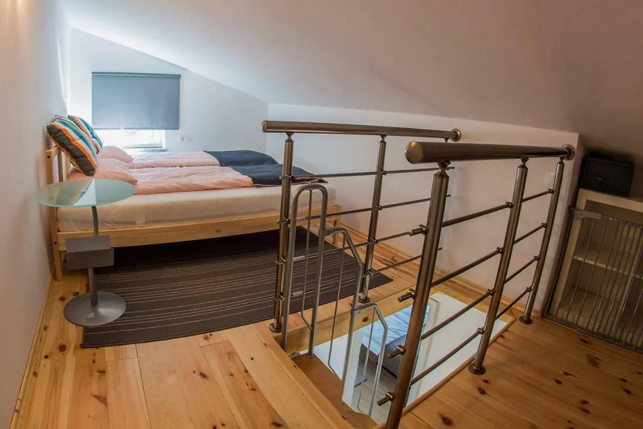 Apartments Nikic バニョレ